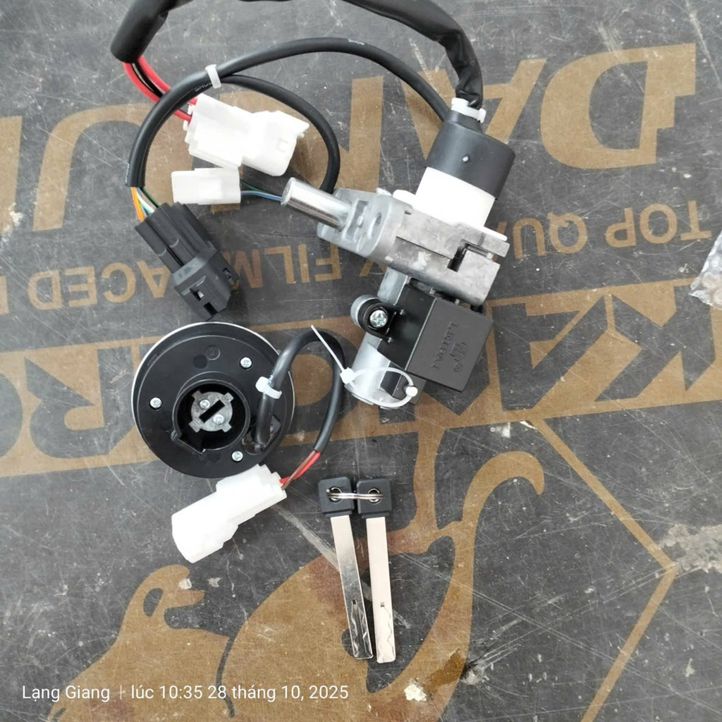 bộ khoá xe điện yadea oriss, ossy, orla p chính hãng
