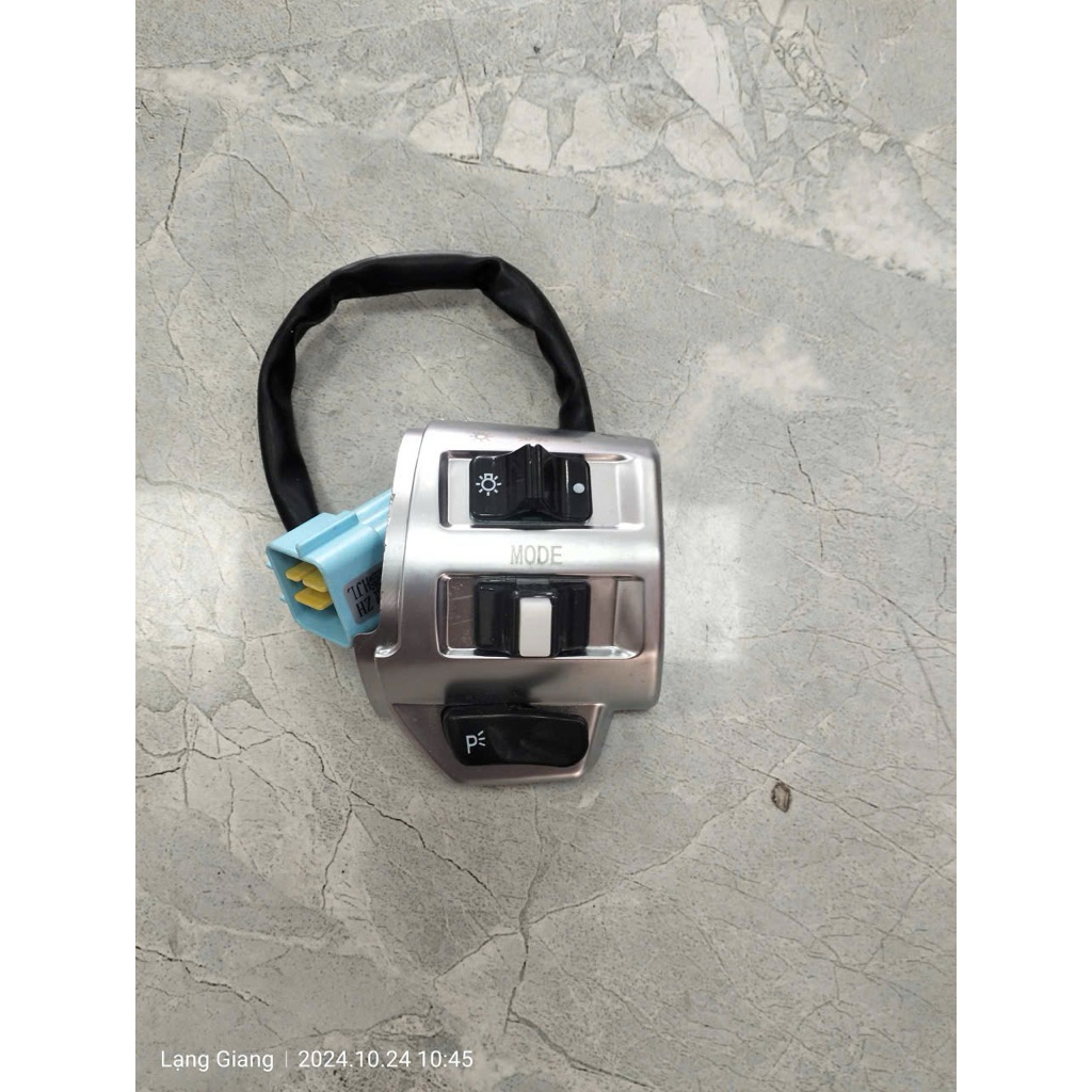 cụm công tắc phải xe điện yadea odora đèn lục giác