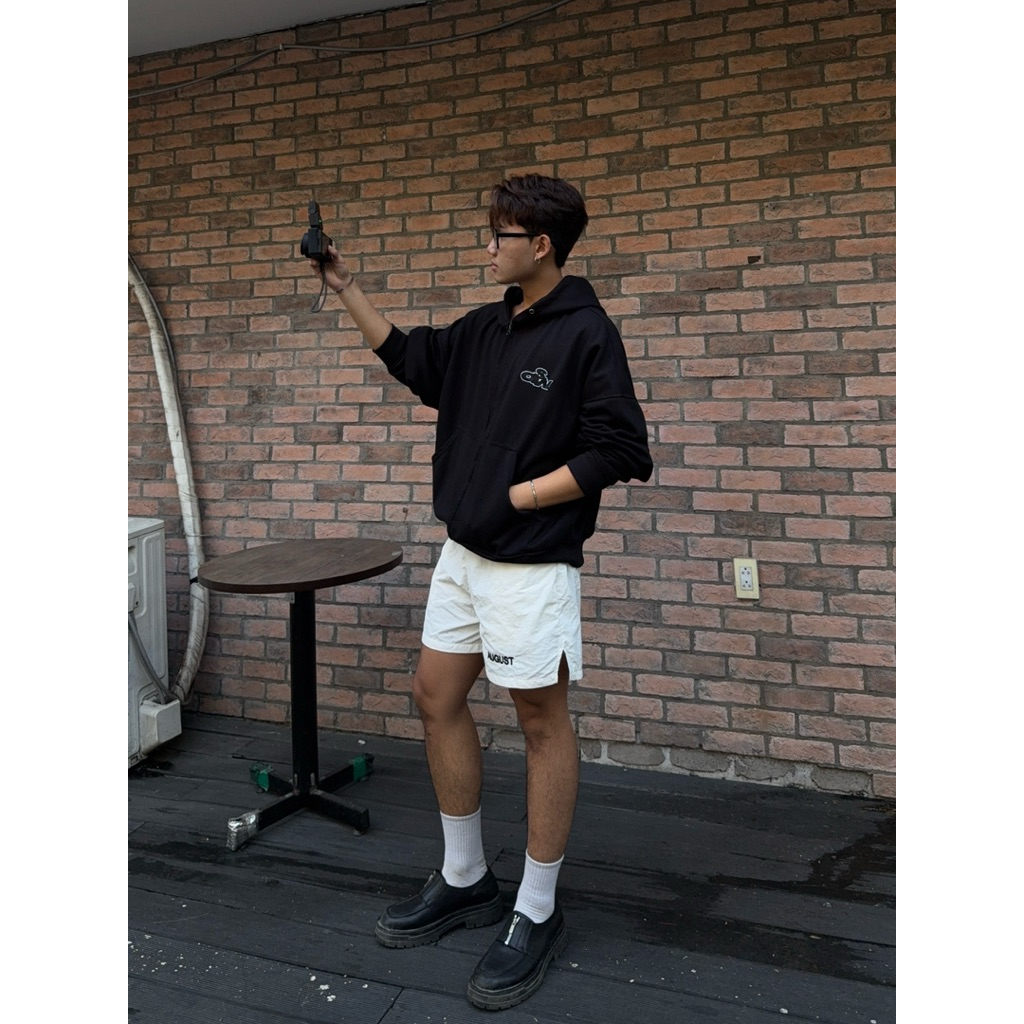 Quần short dù trên gối form boxy 2 lớp logo thêu August Stu