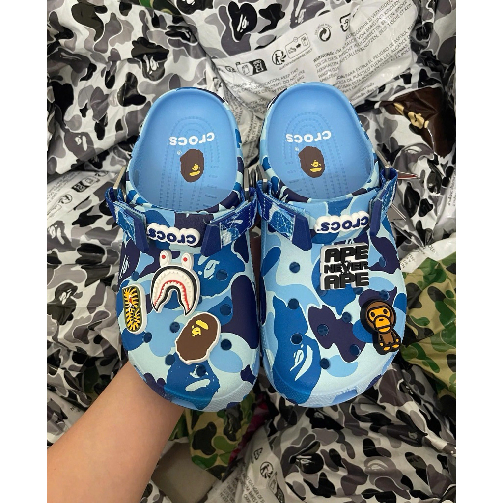 Dép Cross Bape xanh cá tính bản vip nhất  (full charm và box)