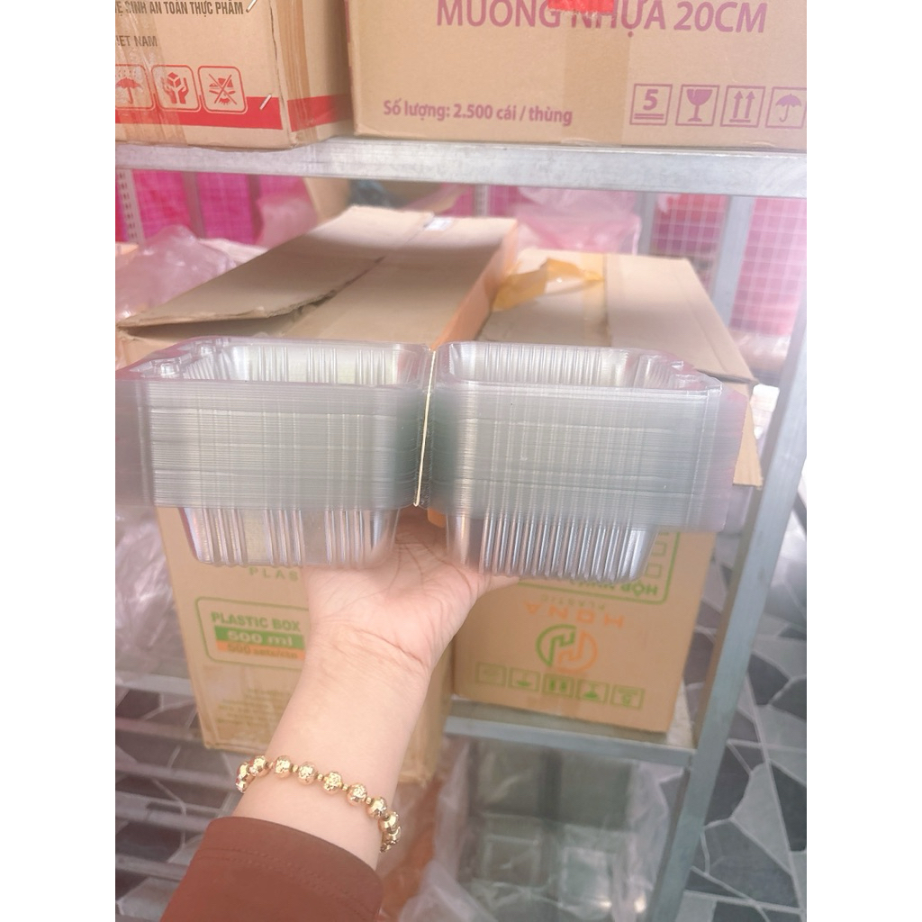 Hộp nhựa trong nắp gặp H52 cao 50 cái