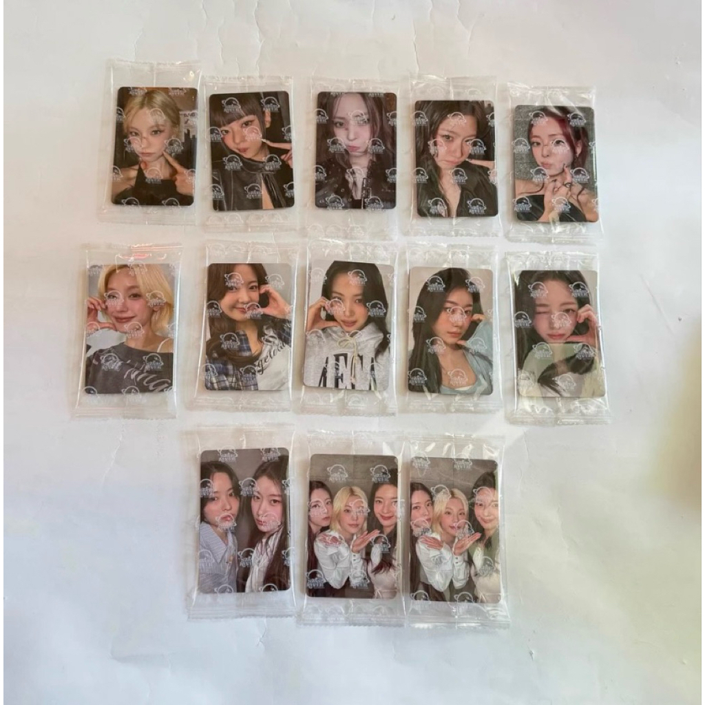 [POB] Card bo góc ITZY - Album "GOLD" (TUNNEL VISION)