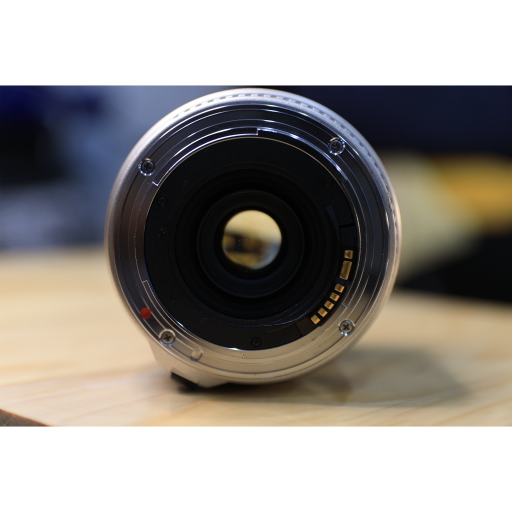 Ống kính Canon ef Sigma 28-200mm (chỉ chụp khi mở hết khẩu độ ra) - dành cho máy ảnh Canon EF - EFS - Ống kính Canon EF