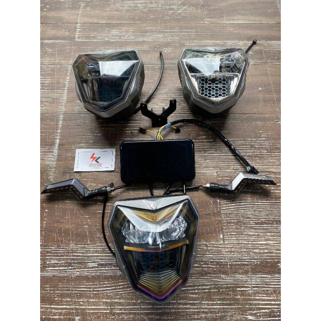 Đèn Zinpat dùng cho xe điện 133M mẫu mới (tặng kèm pat gắn đèn)