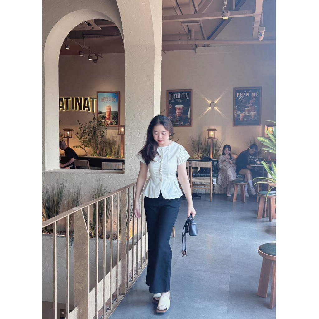 ( Sam’s Clothing ) Áo kiểu nữ nút bọc xếp li tay chất linen