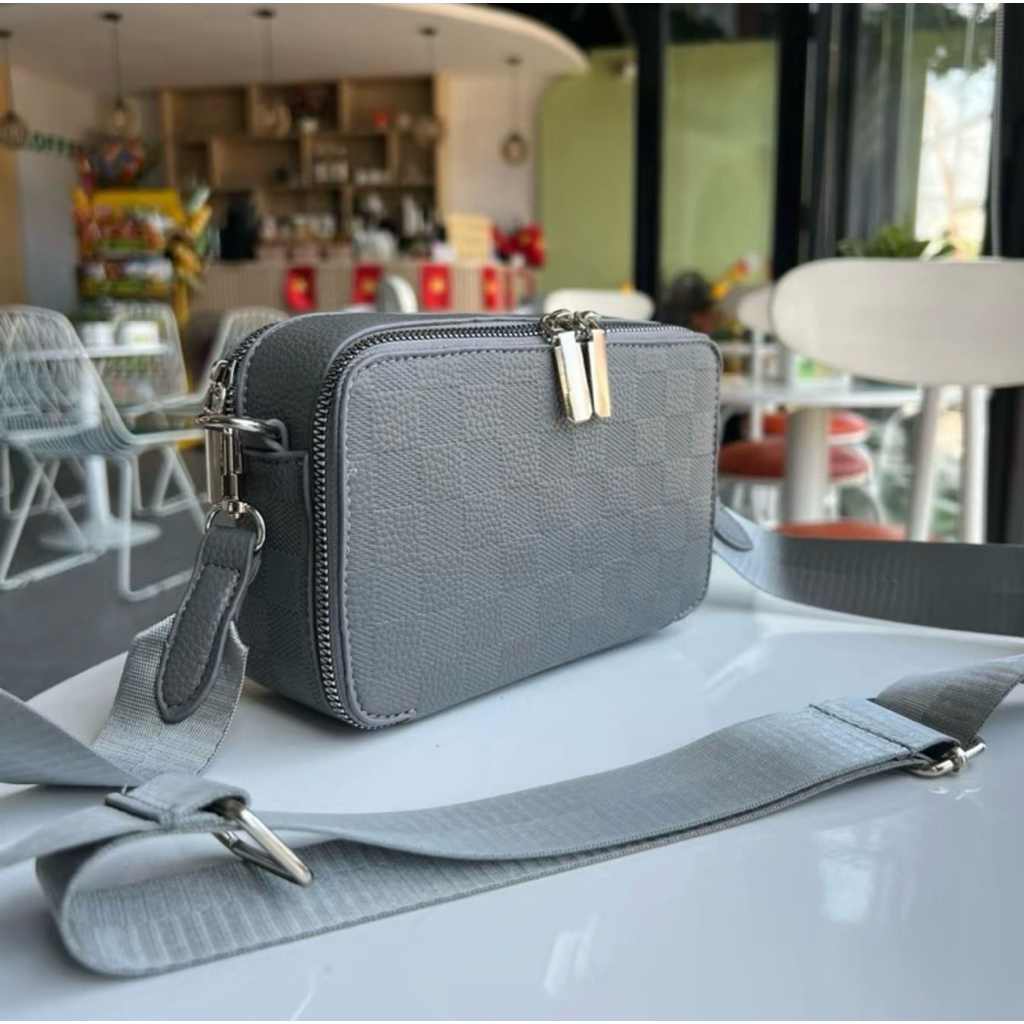 Túi Đeo Chéo Nam Dáng Hộp Size 20 Kích Thước 20cmx6cmx12cm Móc Khoá Kim Loại Hàng 2 Ngăn Đẹp