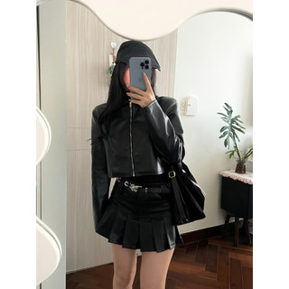 Hàng sẵn- Chân váy da 🖤
