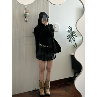 Hàng sẵn- Chân váy da 🖤