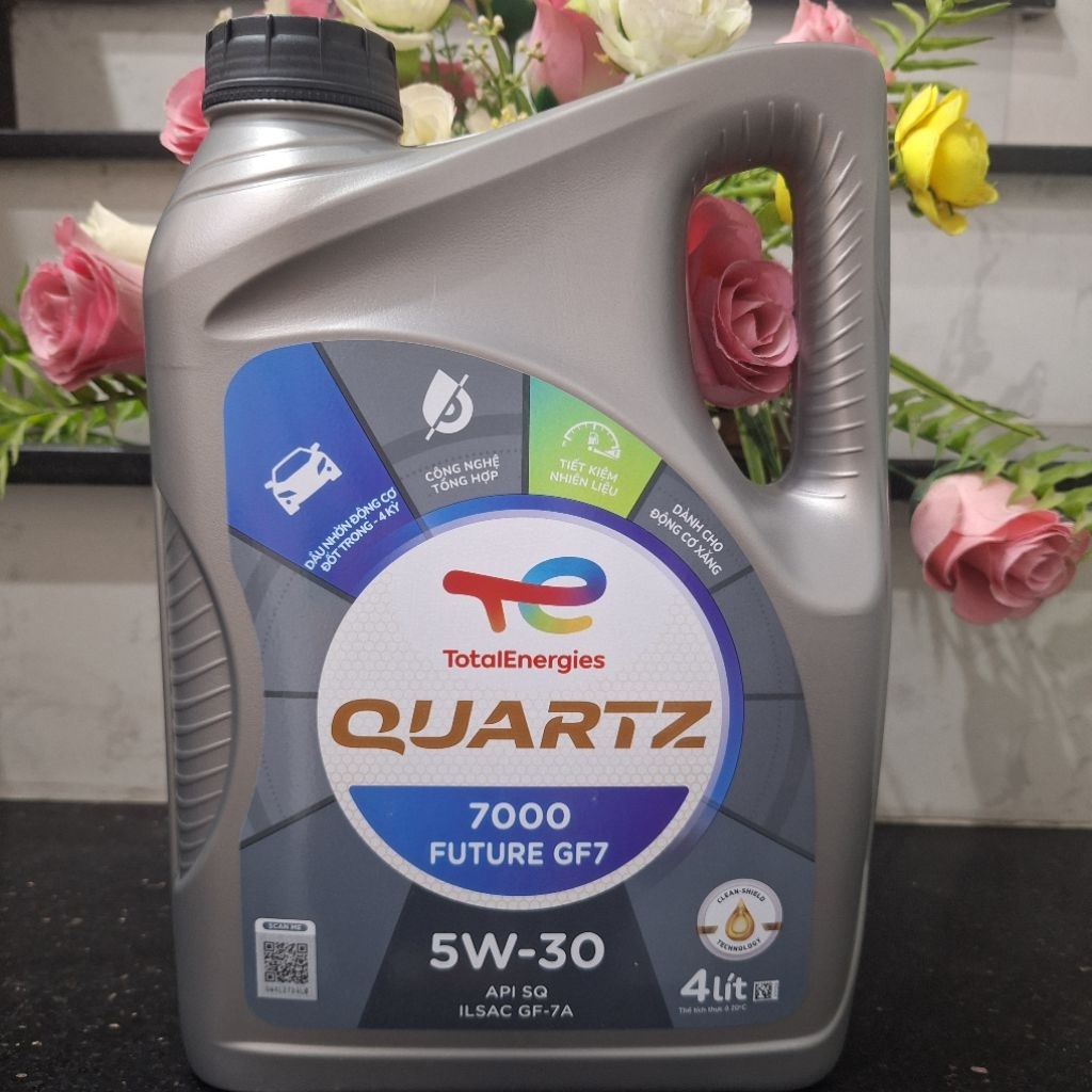 Nhớt (Dầu) động cơ ôtô Cao Cấp TOTAL QUARTZ 7000 FUTURE GF6 5W30 (Hàng Chính Hãng)