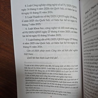 Sách - Luật đất đai (NXB Công an nhân dân)