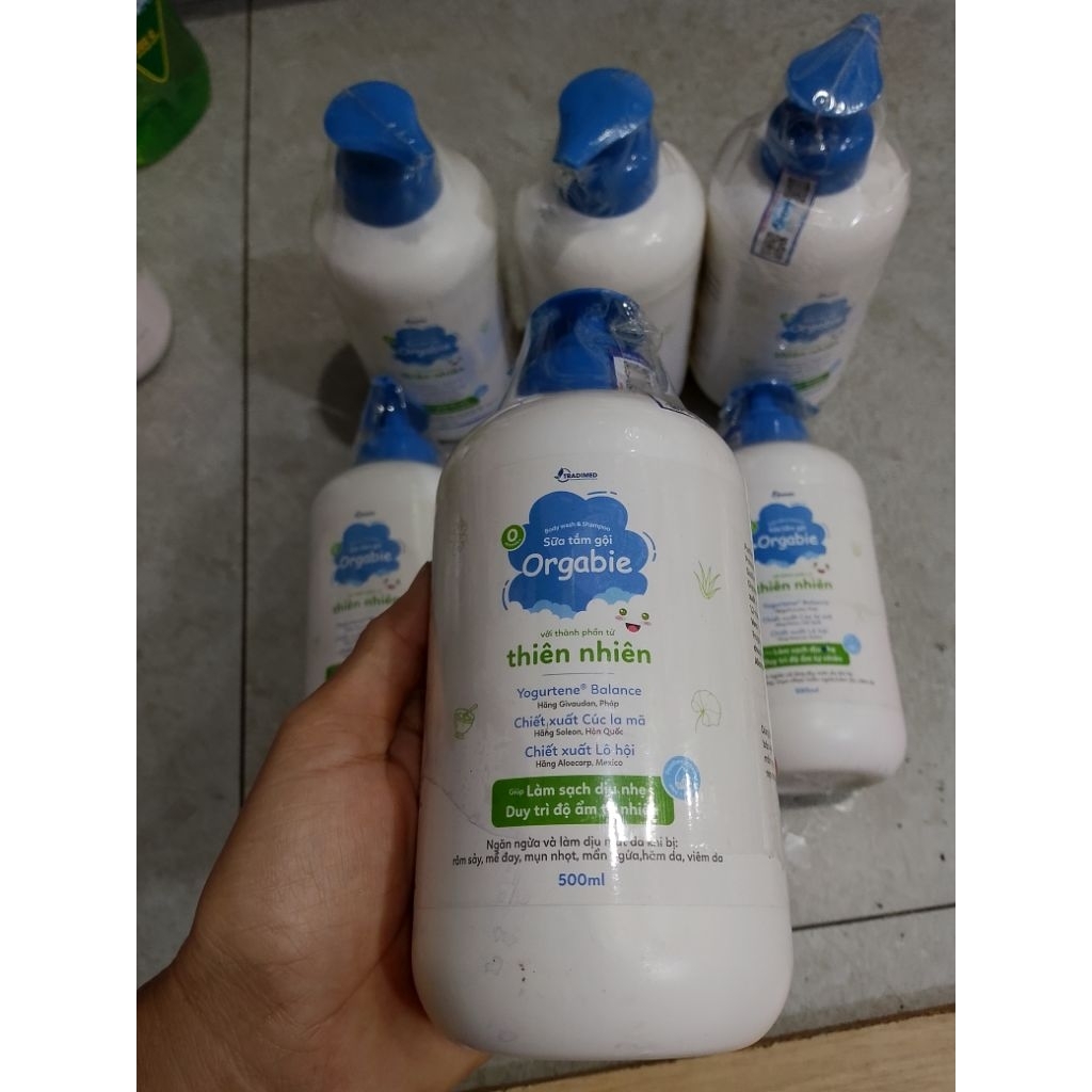 Sữa tắm gội trẻ em Orgabie 500ml em