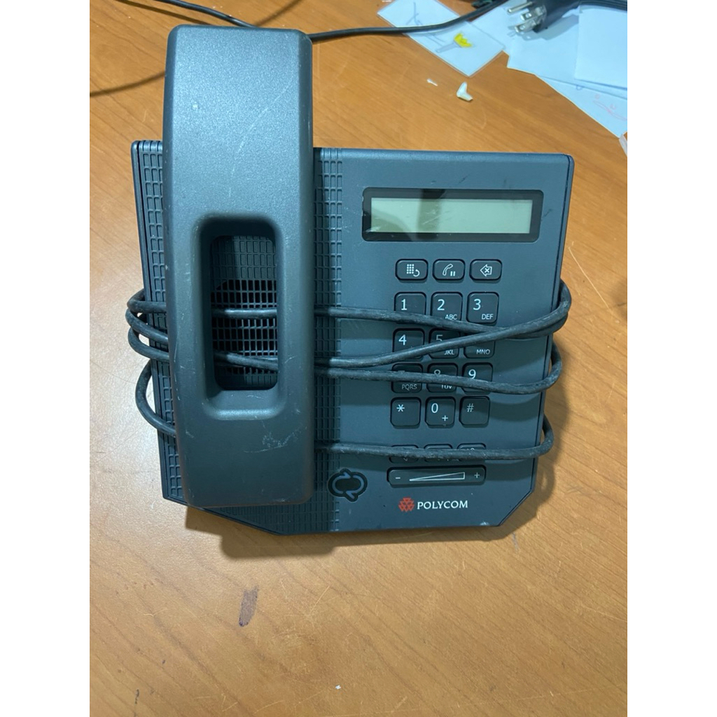 điện thoại để bàn USB Polycom CX300. Điện thoại  của Microsoft như Microsoft Lync, Skype for Busines