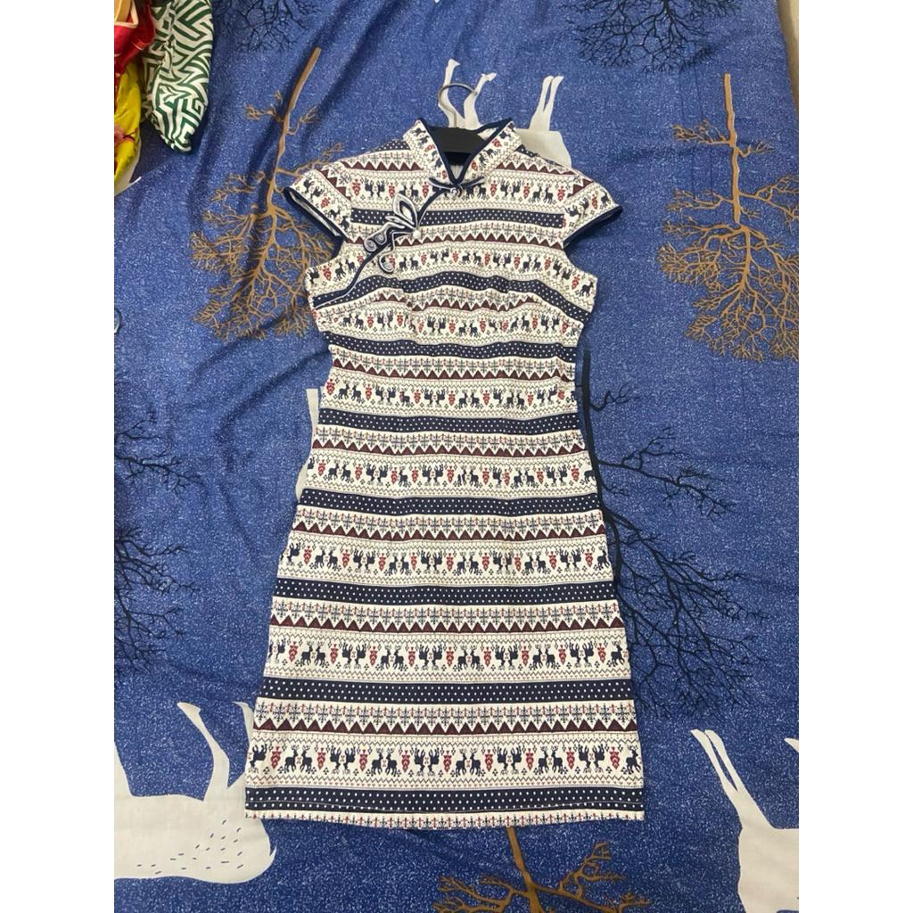 Sườn xám size M fit S