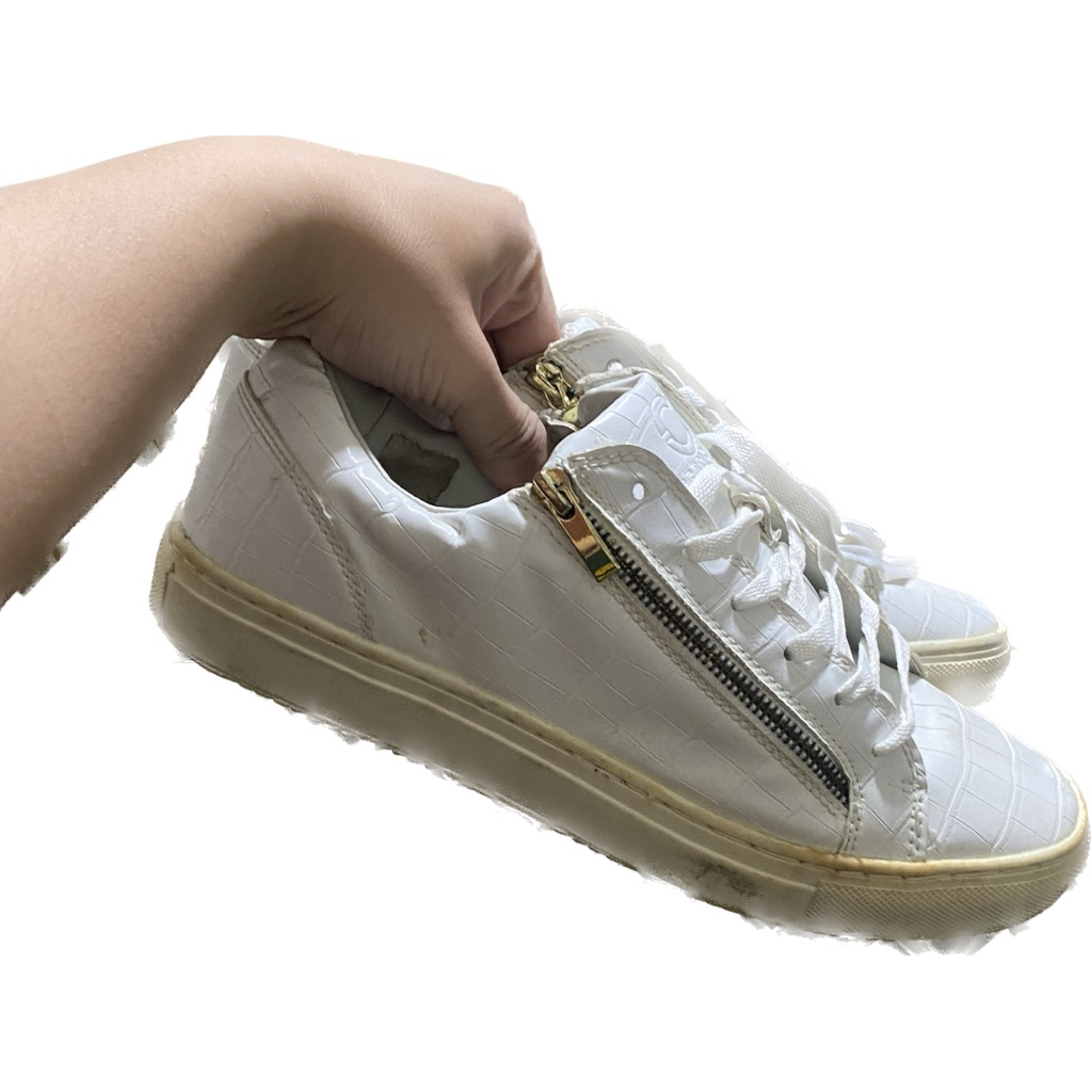 giày sneaker trắng vân cá sấu có zip size 42