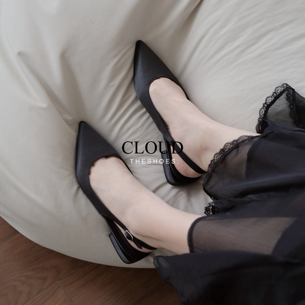 Giày sandals mũi nhọn bít mũi