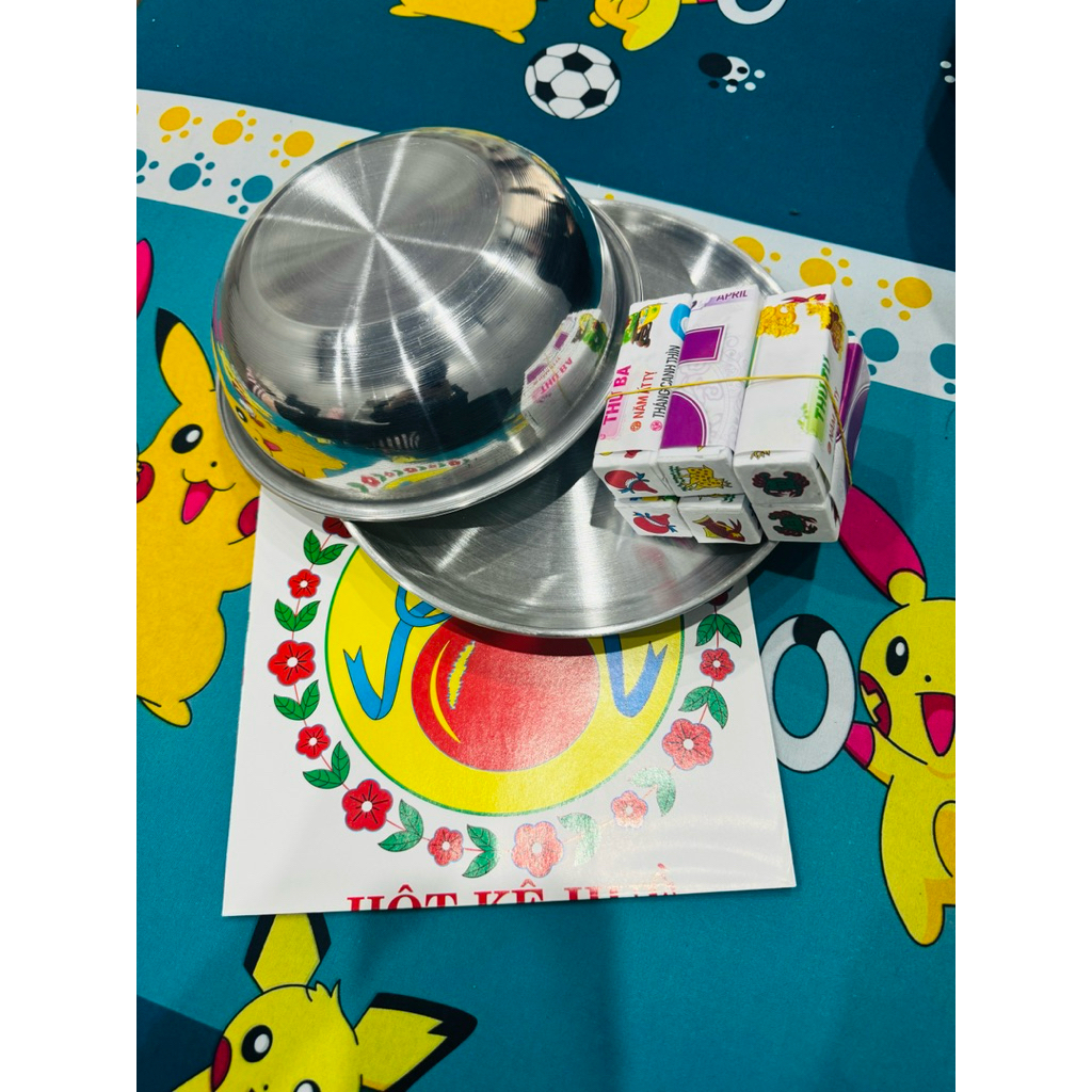 1 bộ combo bầu cua cho anh em xóc tết bao gồm 1 bộ thau dày + 1 bàn + 6 bộ hột chợ zin cho anh em nè