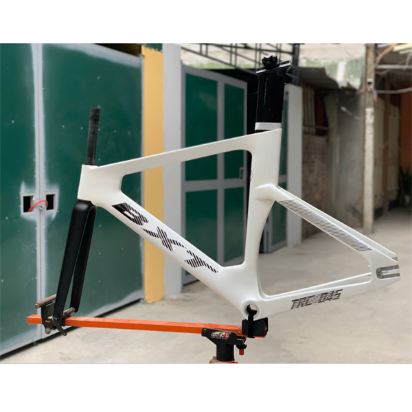Khung xe đạp Fixed gear BXT TRC045 carbon, kèm khóa cốt yên, cốt yên, chén cổ