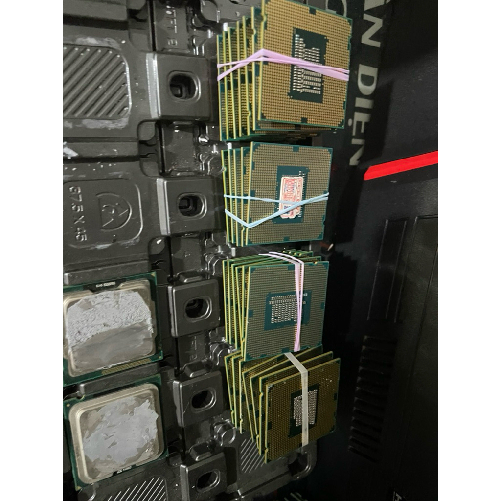 cpu may tinh 1155 chip core i3 3220 i3 2100 bắn nhanh giá 50k/cai bao hành chu đáo 1thang tại shop