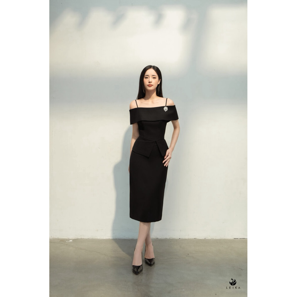 Thanh lý đầm Leika size S