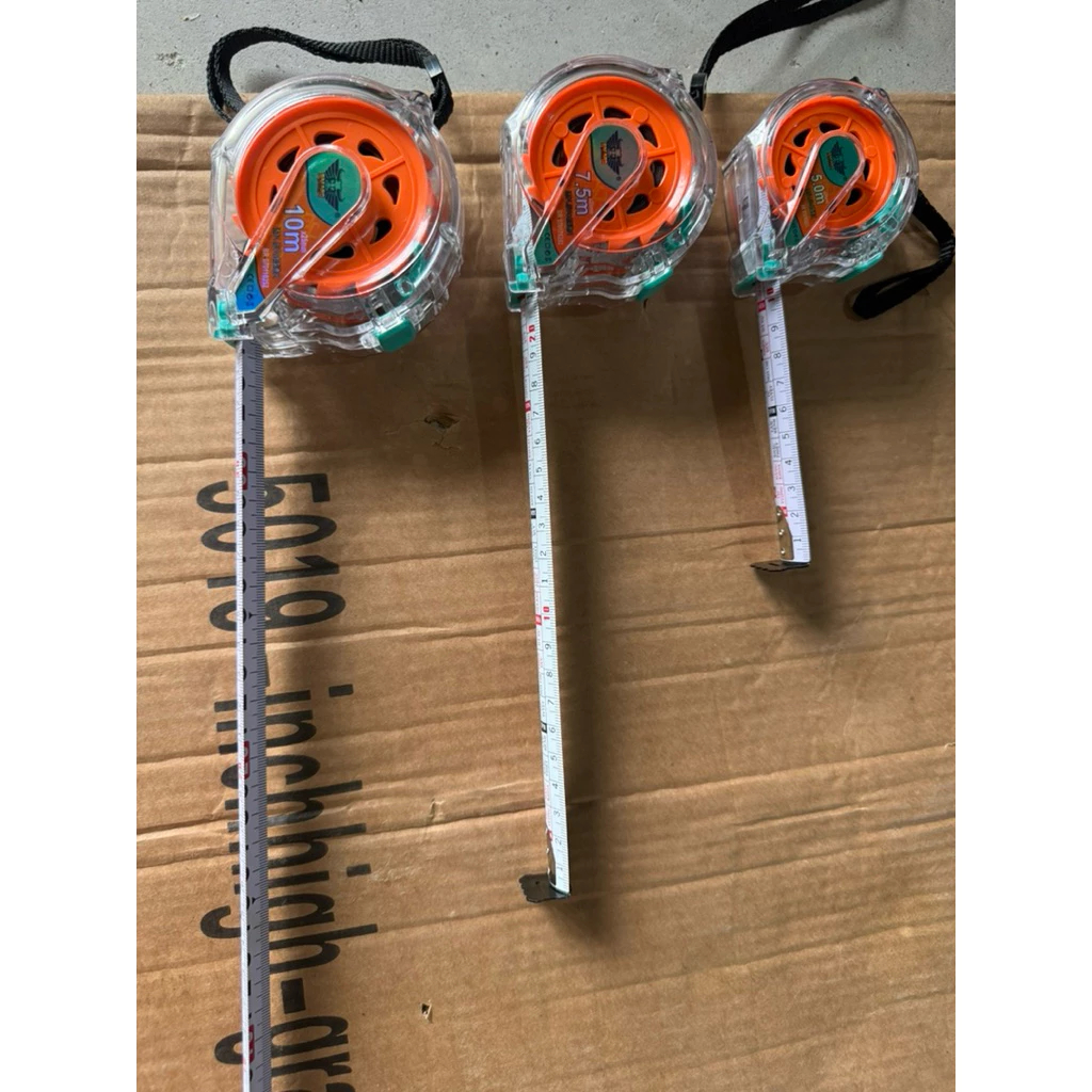 Thước trong loại mới chính hãng Baffaro có nút tự hãm có loban