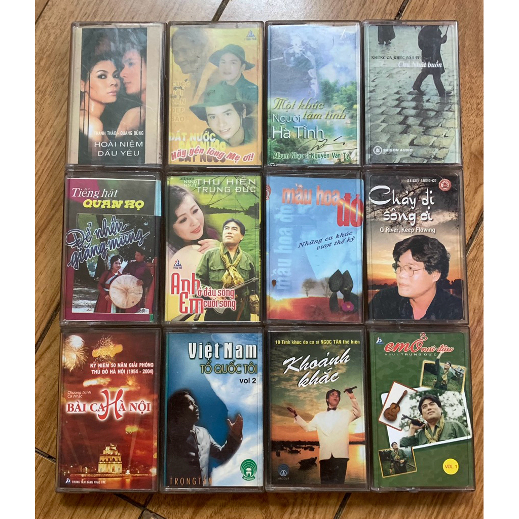 Combo 12 cuốn băng cassette dùng decore kệ sách, quán cafe