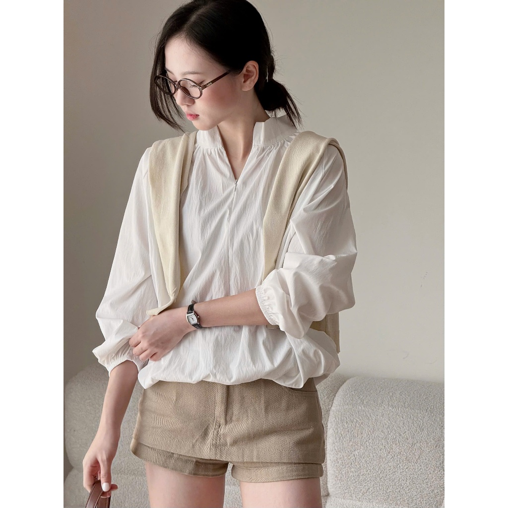 Áo sơ mi khoá cổ trụ chất gió Miho House | BigBuy360 - bigbuy360.vn