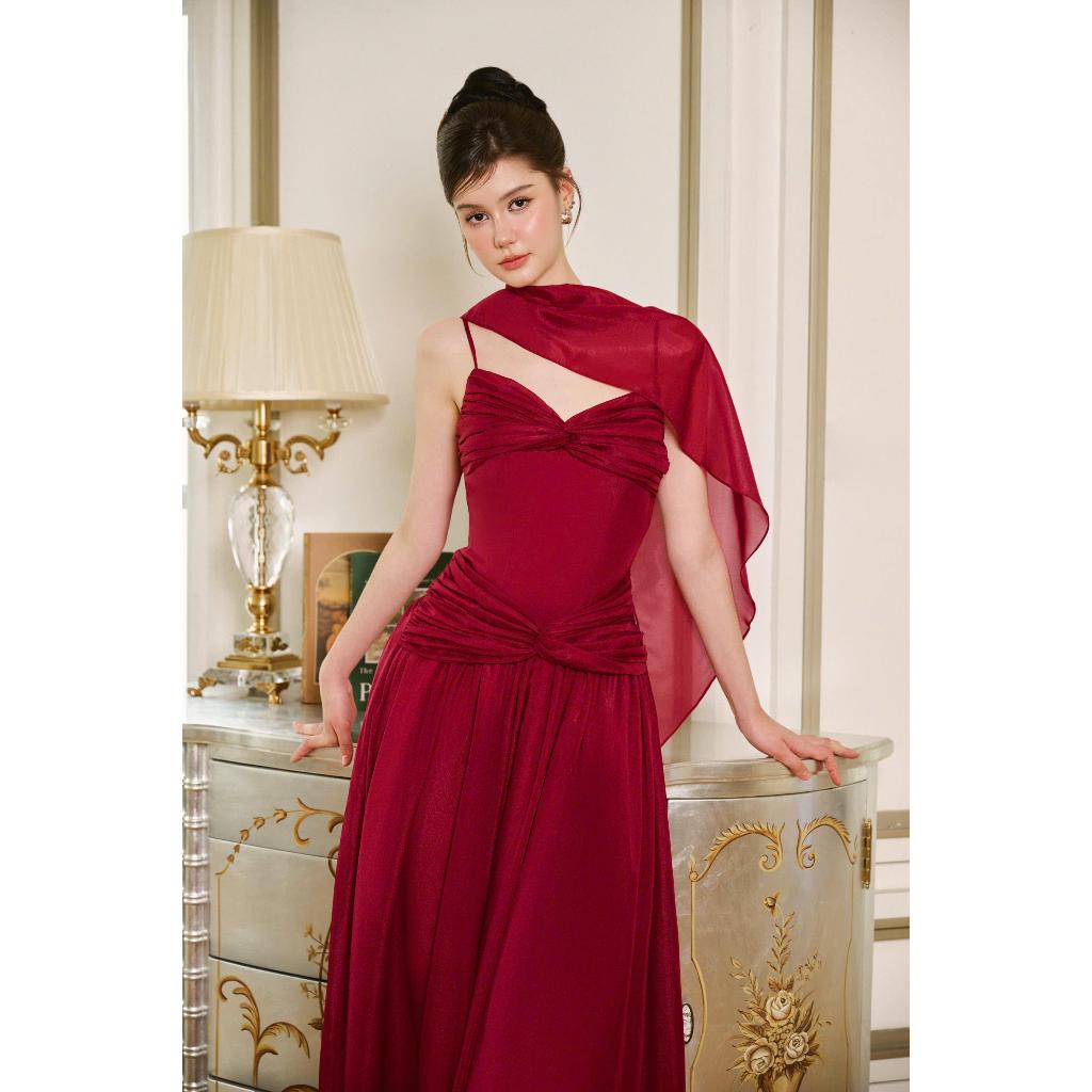 THOSE STUDIOS Đầm đỏ 2 dây dáng dài kèm khăn choàng voan dịu dàng, sang trọng Zoe Dress