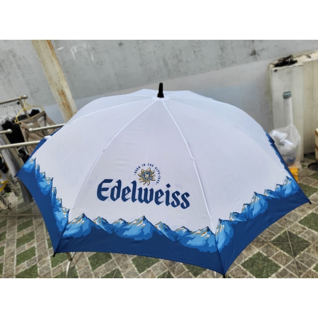 Dù cầm tay quà tặng từ heineken