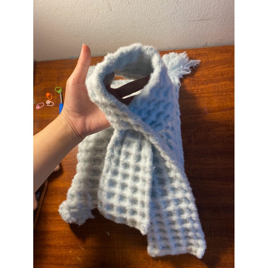 Khăn len handmade hoạ tiết waffle cho trẻ nhỏ