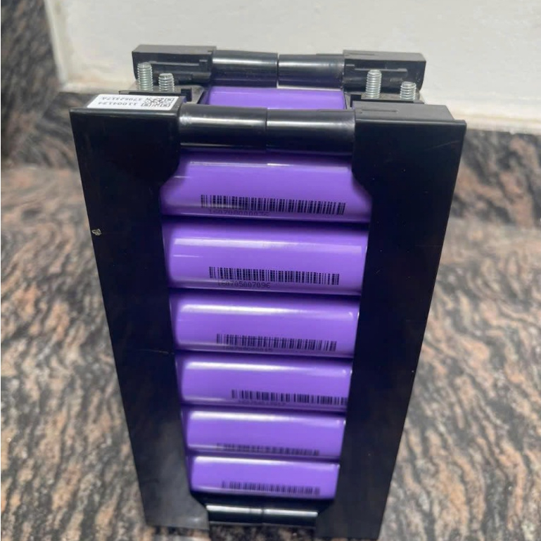 Khối 18cell 26980 Dung Lương 5800mAh 3.7v Nội Trở 3-5Ω Dòng Xả 90A  Hàng Tháo Khối