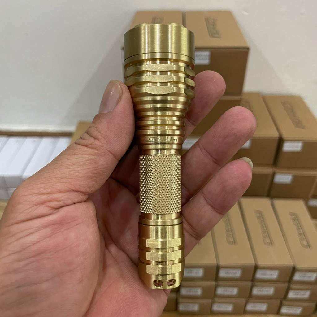 Convoy T8 Brass Đèn pin LED 519A SFT-25R 3v 5A 12groups Buck Pin 14500 AA