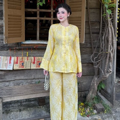 Set bà ba gồm áo tay rộng kèm quần lưng thun vải tơ óng MỘC TIÊN vàng Callene (CC548)