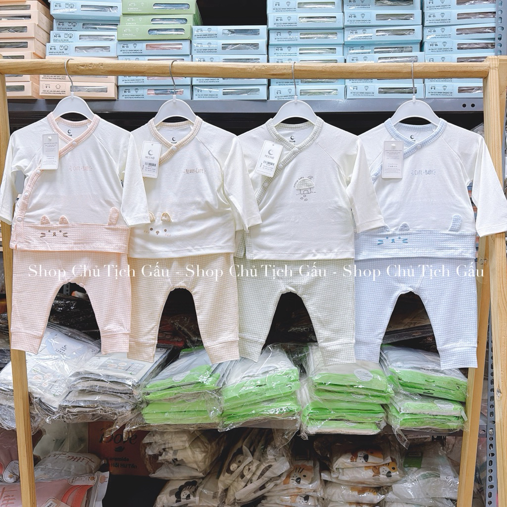 Bộ quần áo sơ sinh moon