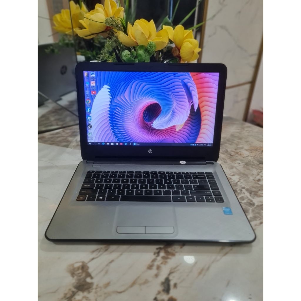 laptop hp i3 gen 5 , ram 4g , ổ hdd 500g . màn 14inh , pin còn dùng khoảng 2h