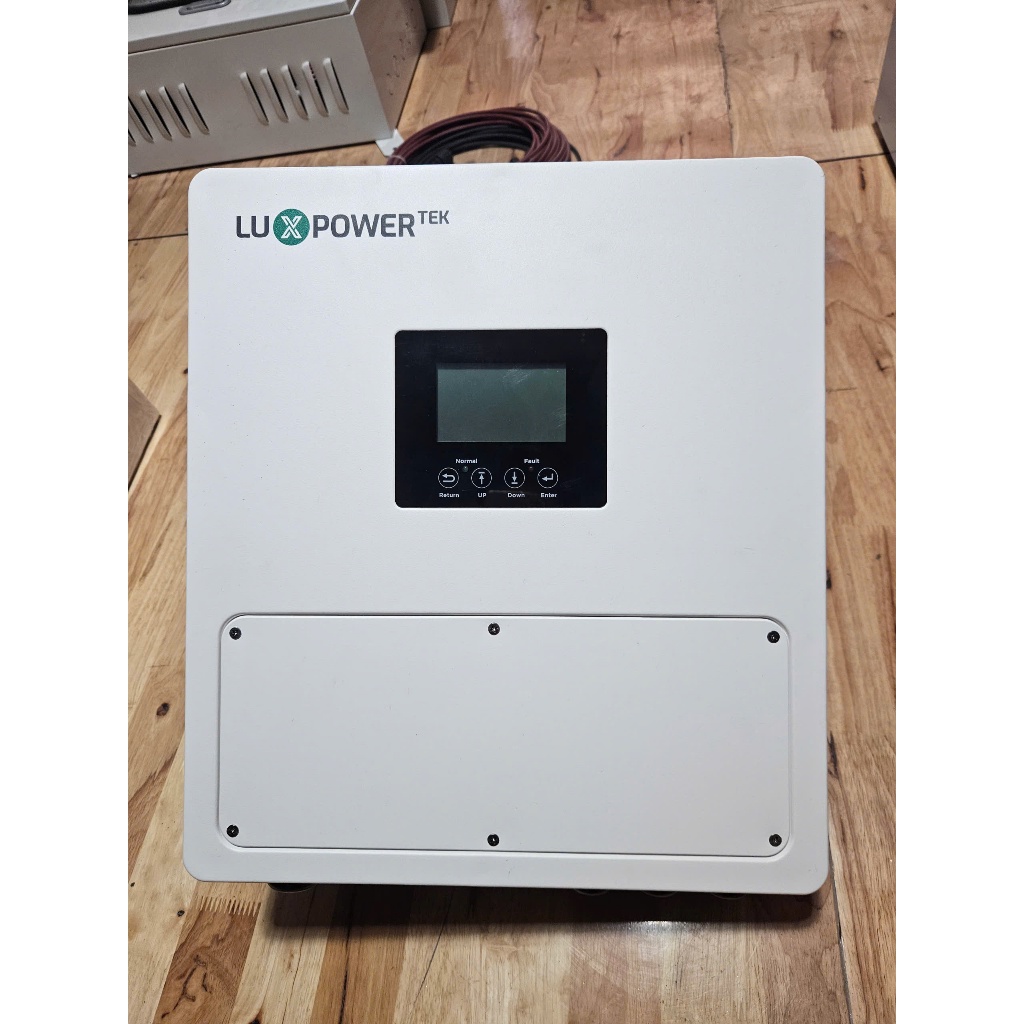 Biến Tần LuxPower Hybrid SNA 6K PRO Hòa Lưới Có Lưu Trữ Bảo Hành 7 Năm