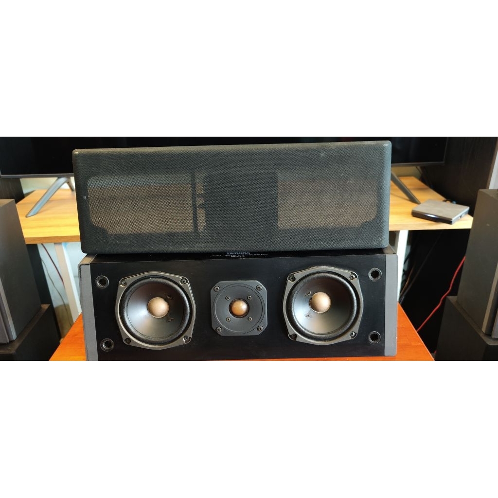 Loa center Yamaha NS-C110 120w, made in japan