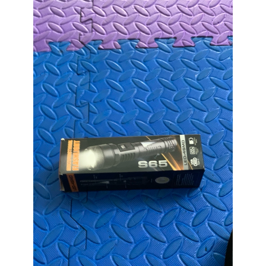 LED + 4SMD đèn PIN USB TYBE C den pin mới 100%