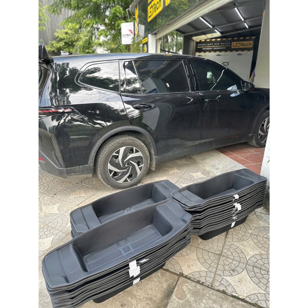 Lót cốp ô tô Limo Green, Khay lót cốp dưới Limo Green 2025 2026