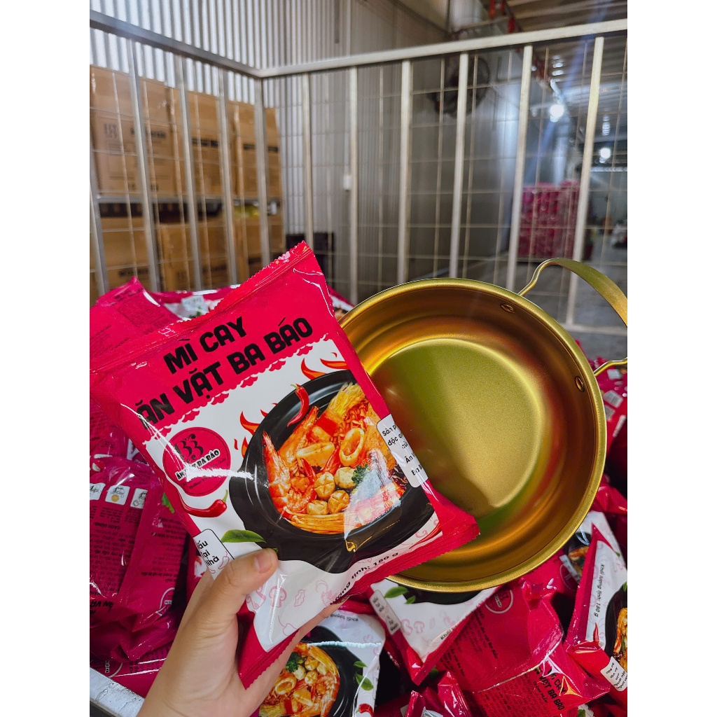 ( TẶNG CHẢO ) Combo 10 Gói Mì Cay Ba Báo Cốt Pha Sẵn nấu tại nhà hương vị tại quán , Tặng chảo nấu mì cay