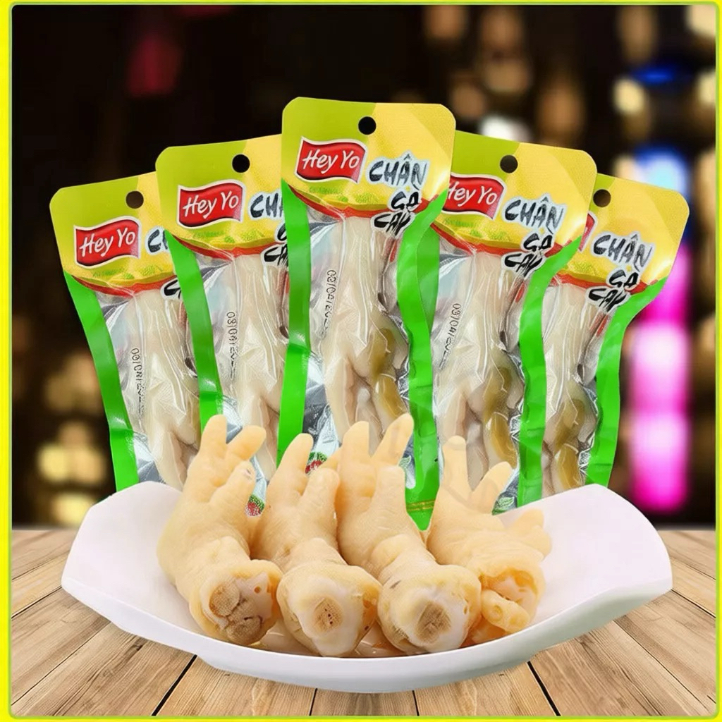 10 Chân gà Hey Yo Nhất Tâm 40g, chân gà ngâm ớt xanh, chân gà Hey Yo hàng Việt Nam. Ăn vặt, food