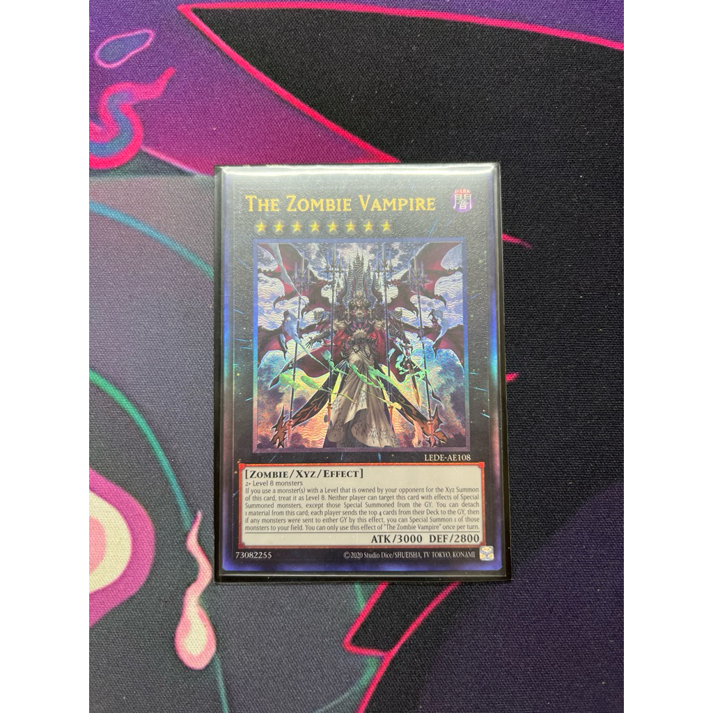 Thẻ bài The Zombie Vampire LEDE-AE108 Ultimate Rare