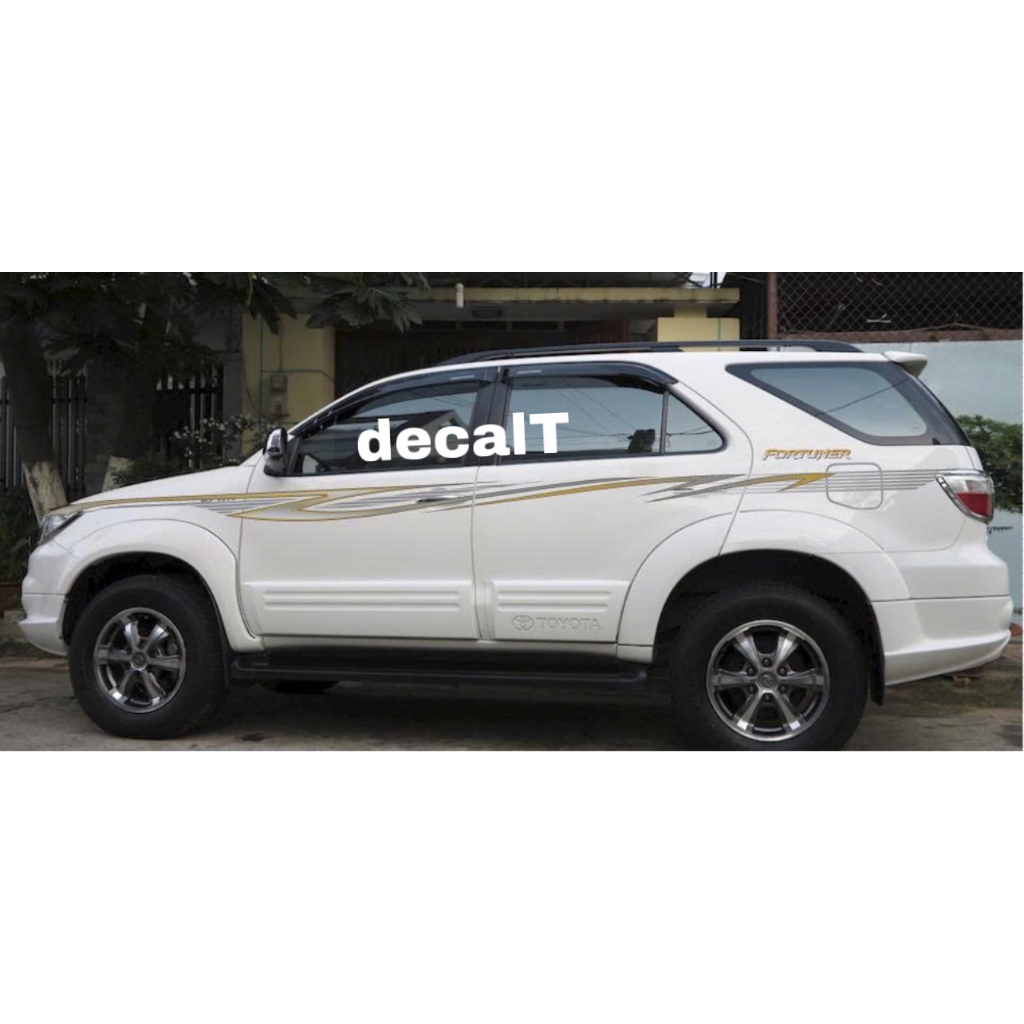 Tem Dán Sườn Xe Fortuner Mẫu Mới. Tem Dán Sườn Xe Fortuner (F1113)