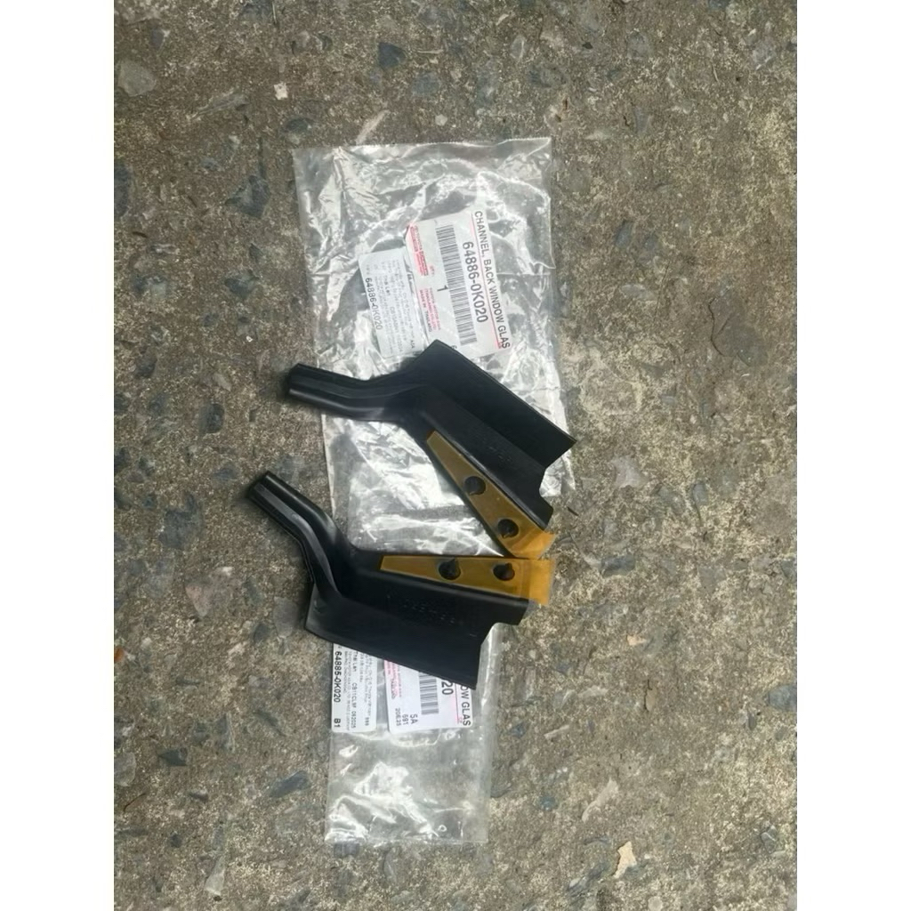 Cao su máng nước cốp sau toyota fortuner 2006-2016 xịn hãng 64886-0K020 64885-0K020