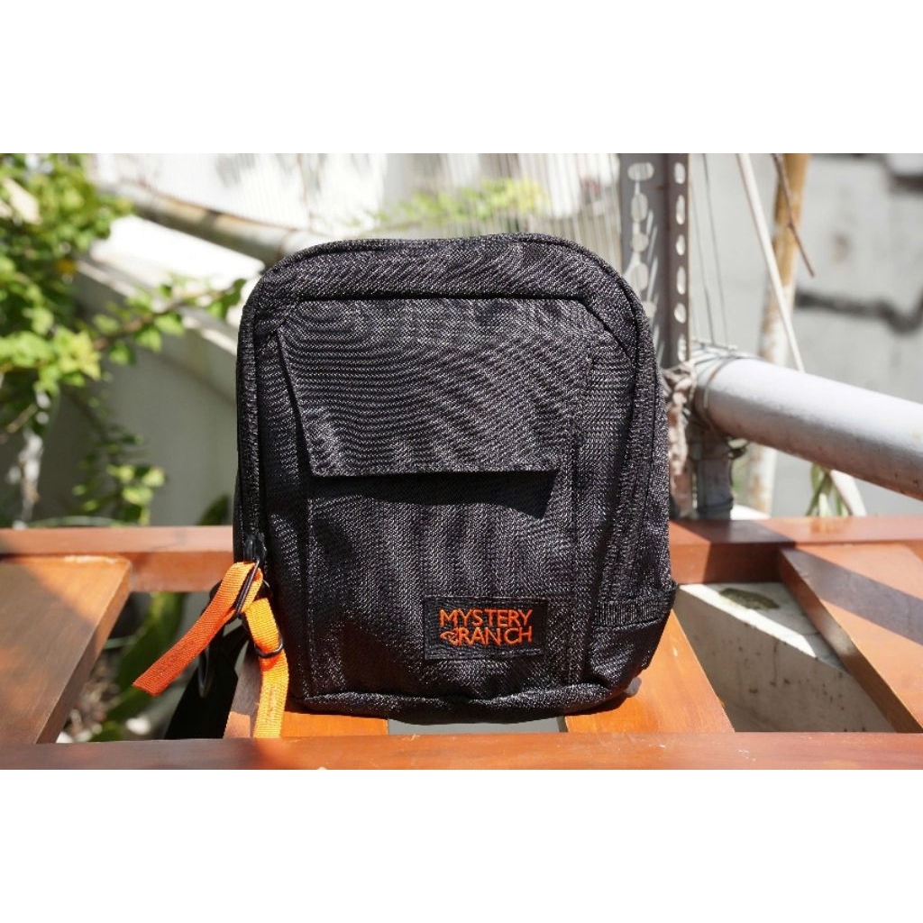 túi MYSTERY RANCH 2L đeo chéo màu đen bền đẹp thời trang tactical