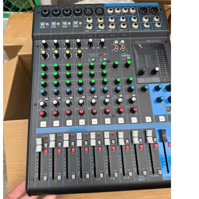 Mixer Yamaha MG12XU