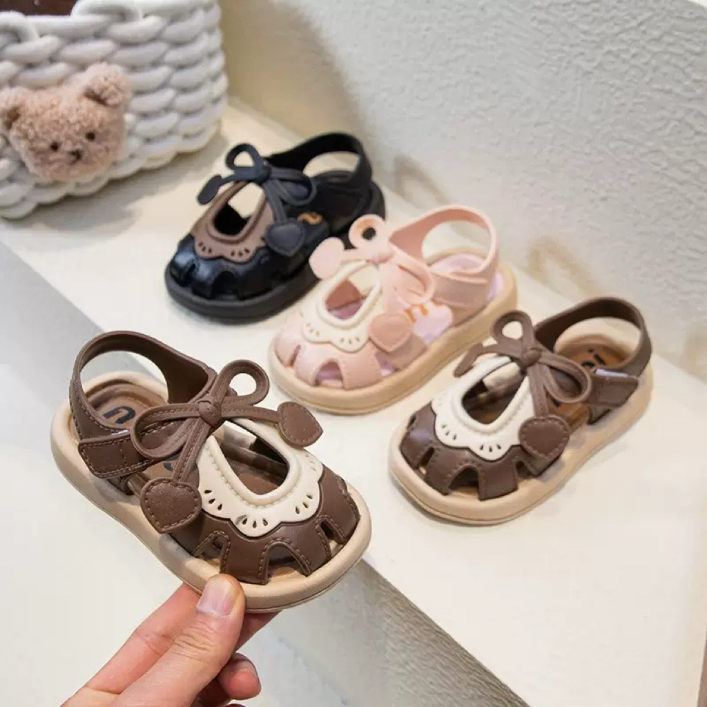 Sandal khoét giọt lệ cho bé gái từ 1 đến 7 tuổi siêu xinh nhẹ êm mềm