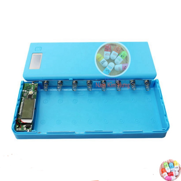 Box sạc dự phòng 8 cell LCD