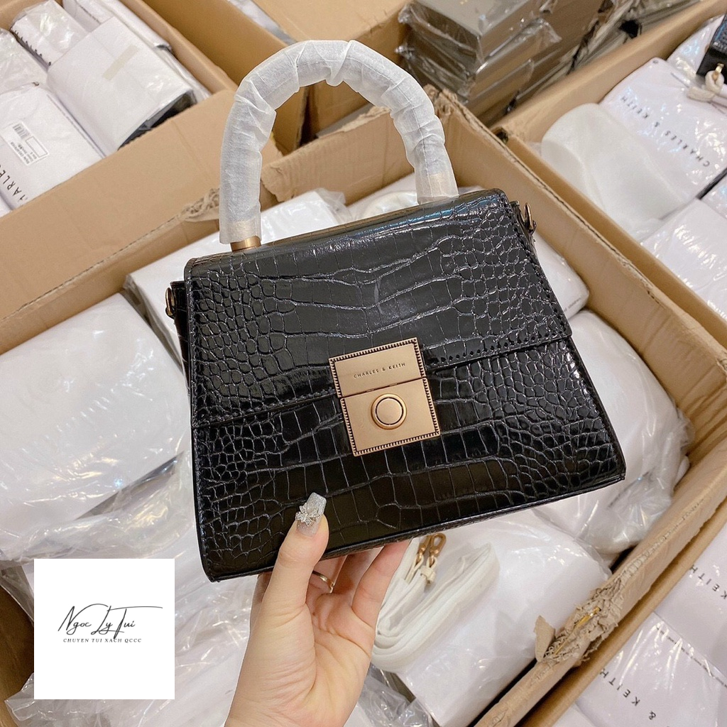 Túi CNK da rắn form hình tháp sz19-T14