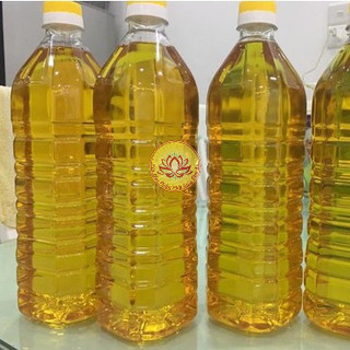 Dầu Lạc Ép Thủ Công Nguyên Chất 1L. Dầu ép mới, vàng trong, không tạp chất