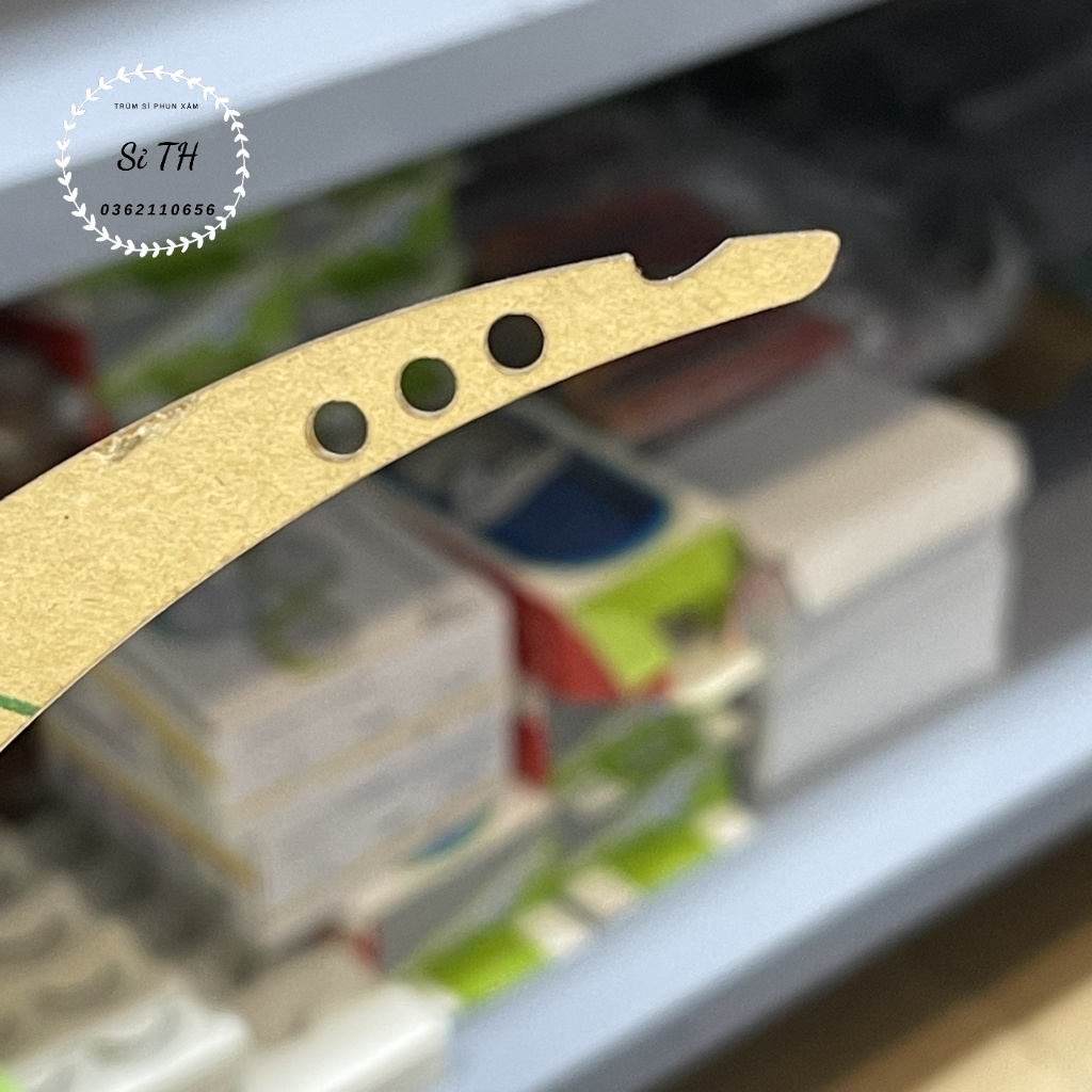 Thước cung đo chân mày